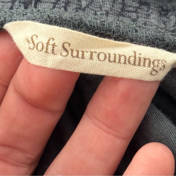 Soft Surroundings Carina Off-the-Shoulder Maxi Dress • Gray & Black Print Size M - Picture 2 of 9